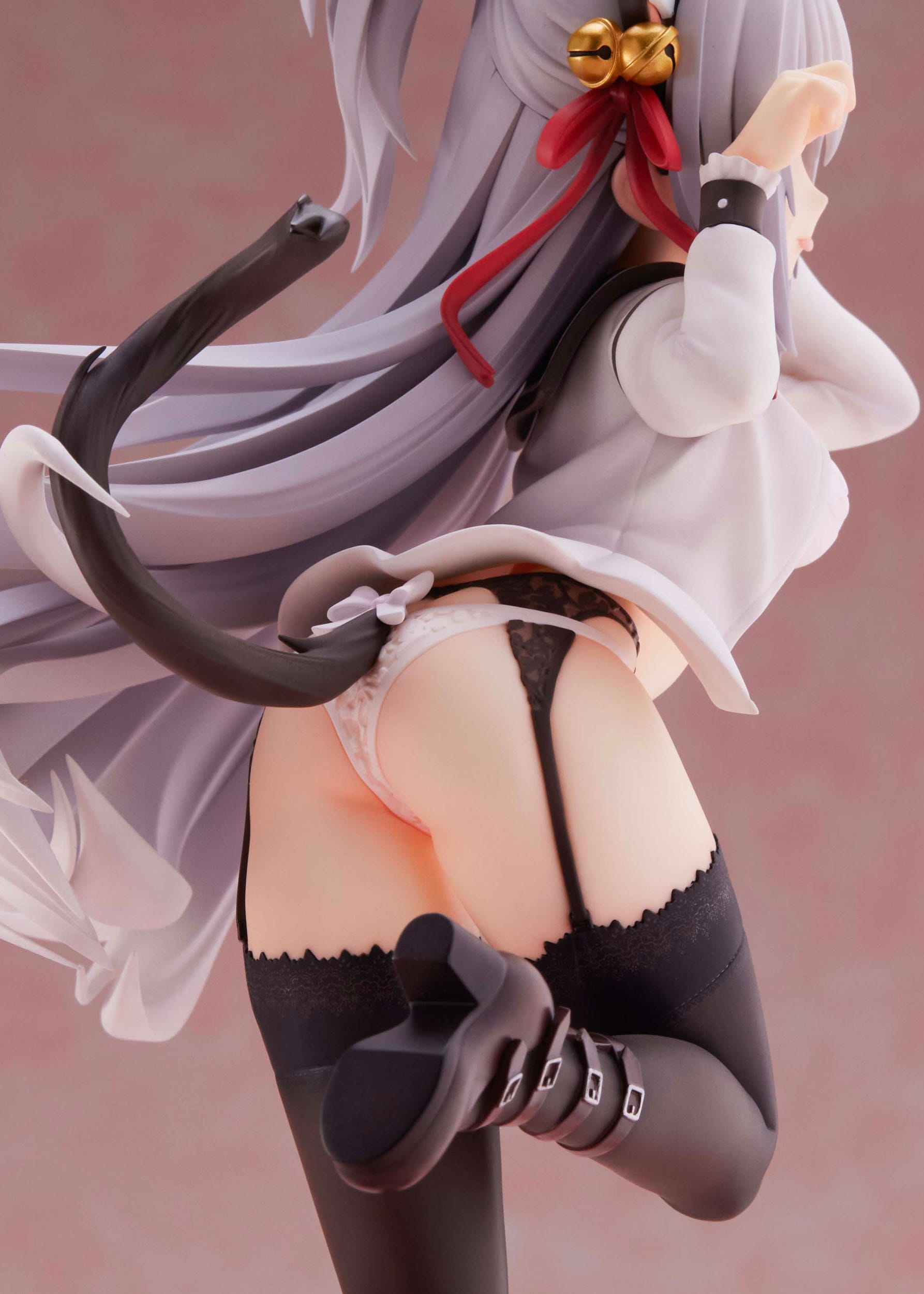 Estatua Dracu-riot Elina AmiAmi Limited Edition