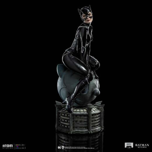 Estatua Batman Returns Legacy Catwoman