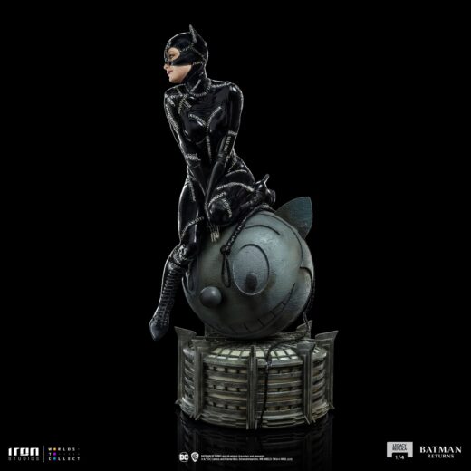 Estatua Batman Returns Legacy Catwoman