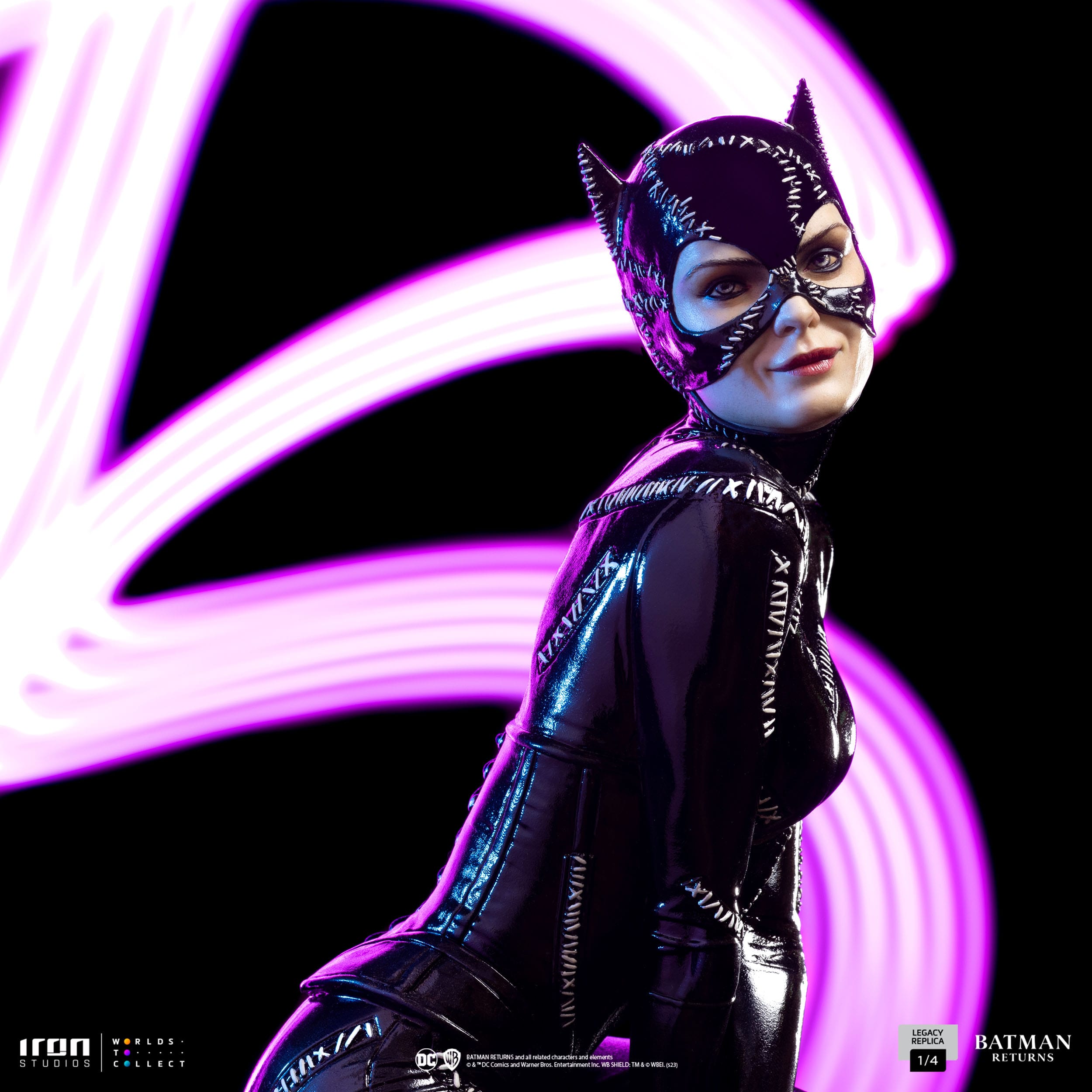 Estatua Batman Returns Legacy Catwoman
