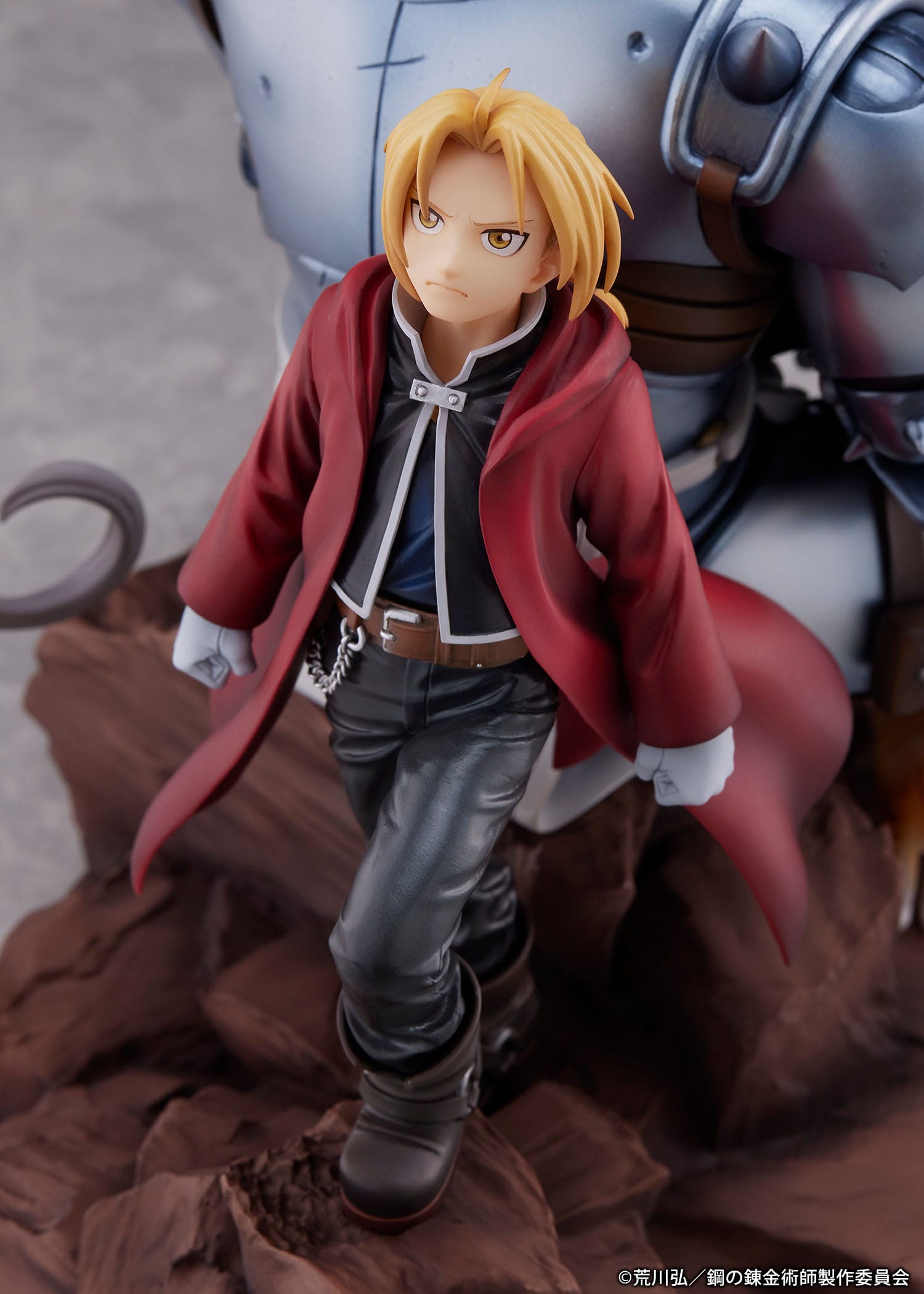 Estatua Edward Elric and Alphonse