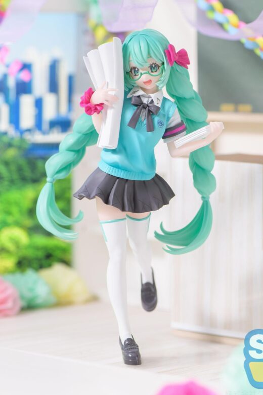 Estatua Hatsune Miku 16th Anniversary Booota Version