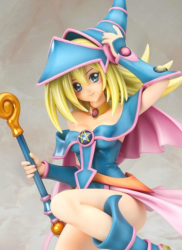 Estatua YuGiOh Dark Magician Girl 21 cm