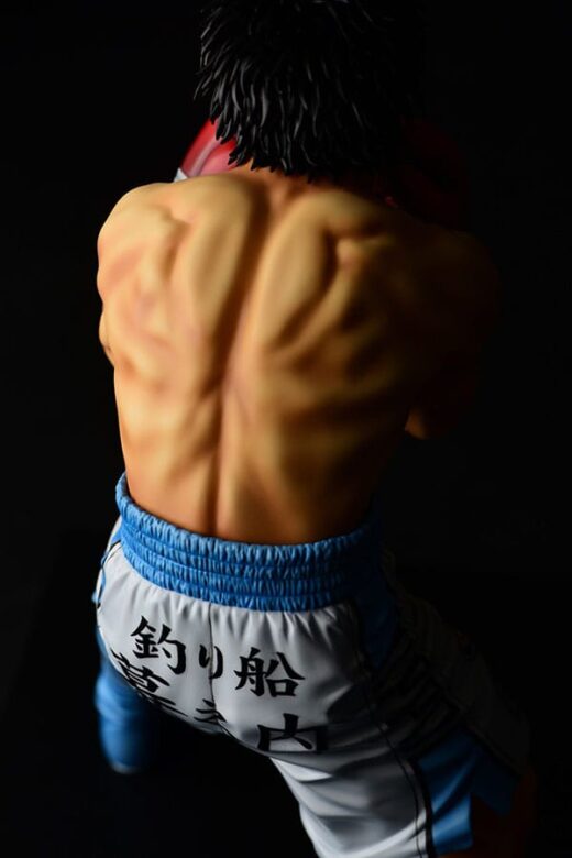Estatua Ippo Makunouchi fighting pose