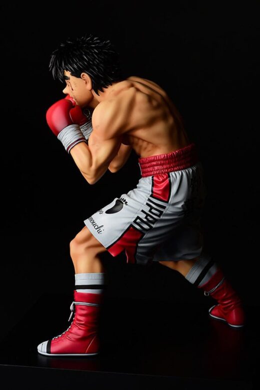 Estatua Ippo Makunouchi fighting pose damage