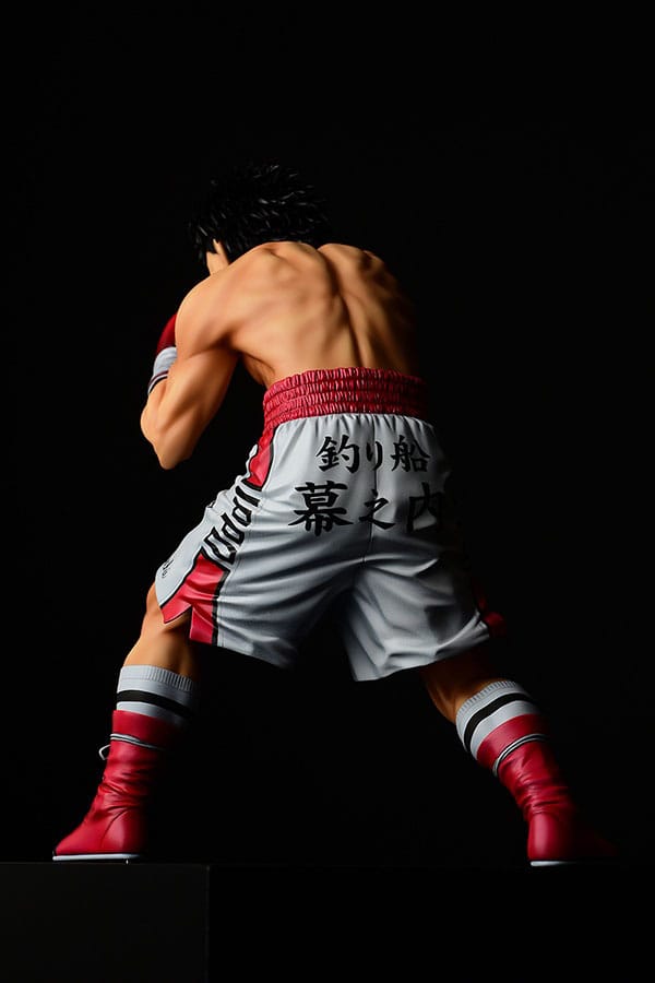 Estatua Ippo Makunouchi fighting pose damage