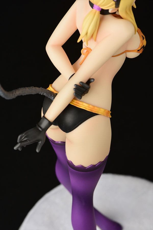 Estatua Lucy Heartfilia Halloween CAT Gravure