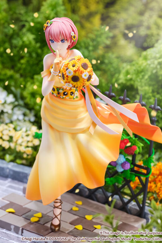 Estatua SHIBUYA SCRAMBLE Ichika Floral Dress