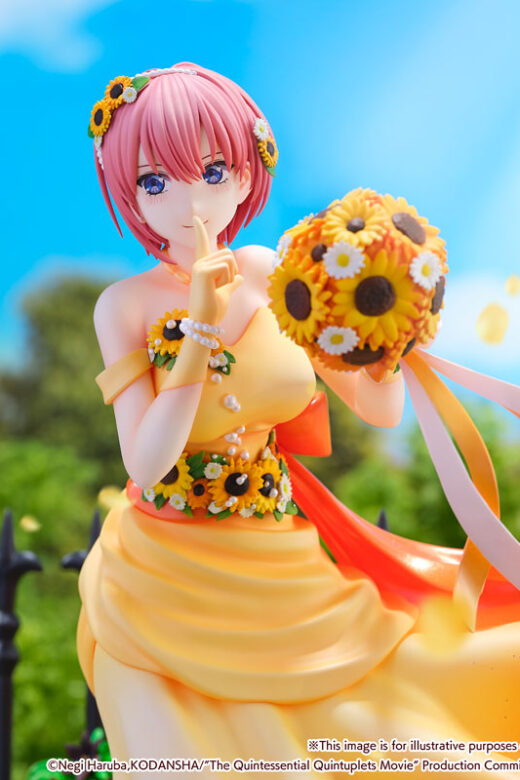 Estatua SHIBUYA SCRAMBLE Ichika Floral Dress