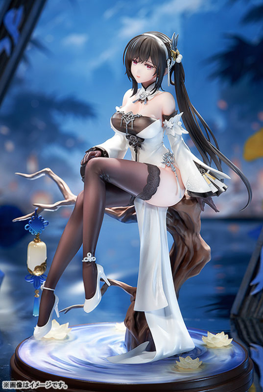 Estatua Chin Hai Azur Lane