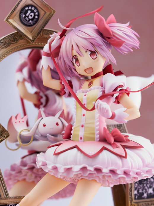 Puella Magi Madoka Magica Estatuas Kaname Madoka y Kyuubey