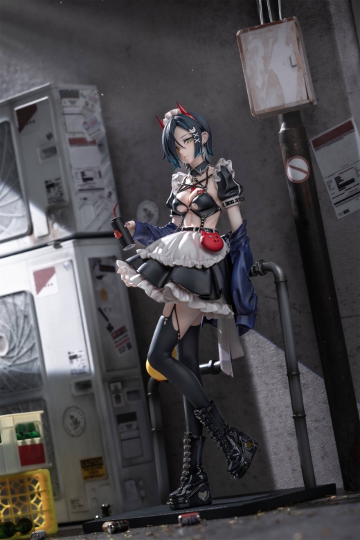 Estatua Ulrich von Hutten Madchen Trummer videojuego Azur Lane AniGame 05